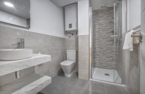 Santiago Apartment | Apartamento Vizconde de Miranda & Parking incluido & Casco histórico