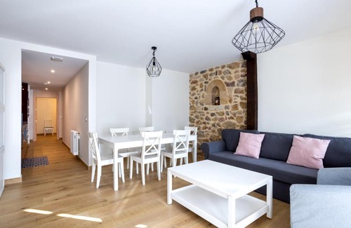 Treceno Apartment | Apartamentos Los Edules