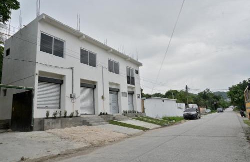 Flores Apartment | Apartamentos Petenchel, por Aeropuerto Flores Peten no 3