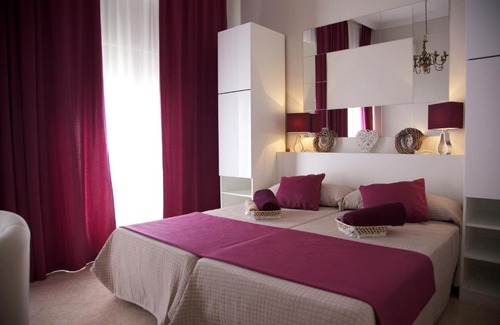 La Trinidad-San Juan y Todos los Santos Apartment | Apartamentos Plaza de Austria