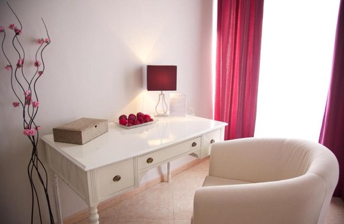 La Trinidad-San Juan y Todos los Santos Apartment | Apartamentos Plaza de Austria