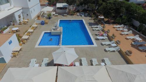 San Antonio Bay Apartment | Apartamentos San Antonio Beach