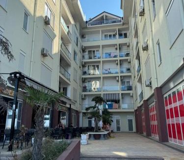 Shengjin Apartment | Apartaments Shengjin with sea view