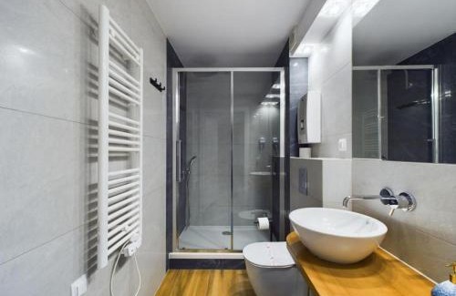 Cieplice Apartment | Apartamenty Dąbrówka Komfort - w lesie, sauna,grill