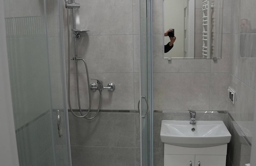Insko Apartment | Apartamenty na wzgórzu z dużym tarasem i pięknym widokiem na jezioro
