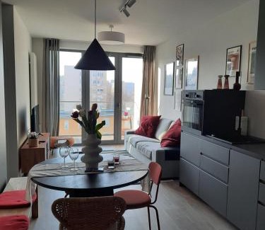 Srodmiescie Apartment | APARTAMENTY Z MORZA I MARZEŃ