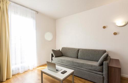 Carrieres-sous-Poissy Apartment | Aparthotel Adagio Access Carrières Sous Poissy