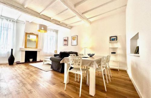 Old Town Apartment | ApartHotel Riviera - Maison de la Poissonnerie - Vieille Ville - Grand Appartement 3 piece AC - 5min de la Promenade des Anglais