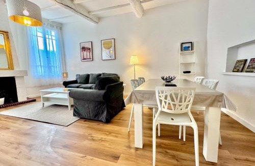 Old Town Apartment | ApartHotel Riviera - Maison de la Poissonnerie - Vieille Ville - Grand Appartement 3 piece AC - 5min de la Promenade des Anglais
