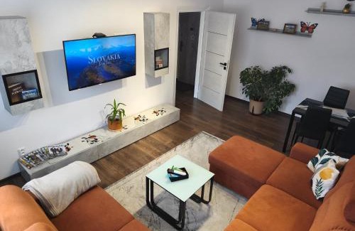 Smizany Apartment | Apartmán M&K WEST