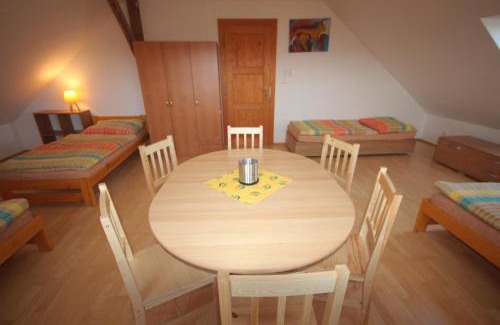 Misov Apartment | Apartmán V sadu