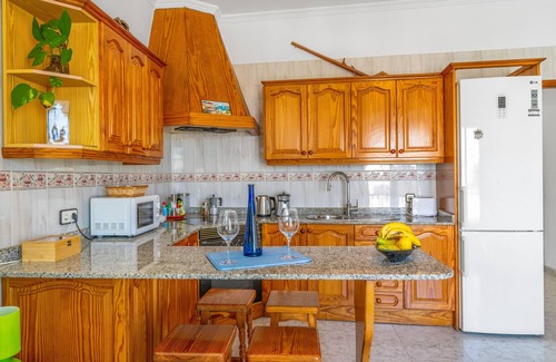 El Golfo Apartment | Apartment "Casita Isabella" in Fishing Village Close to Beach and National Park