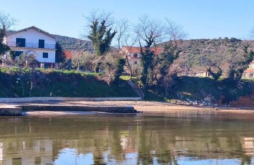 Tkon Apartment | Apartman Pandula