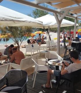 Kastel Gomilica Apartment | Apartman with swiming pool