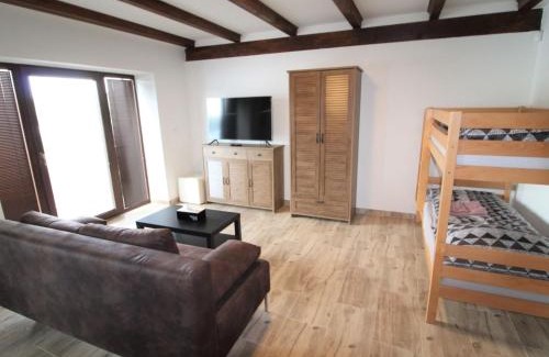 Zupanovice Apartment | Apartment Županovice-3 by Interhome