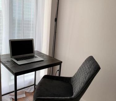 Downtown Toronto Apartment | Apartment/2Bedrooms/2 Full Bathrooms/Free parking
