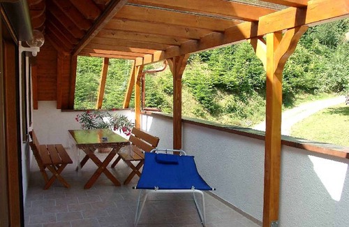 Hausach Apartment | Apartment '3' with Shared Pool and Wi-Fi