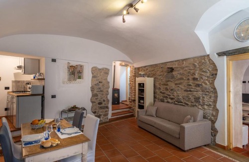 Conscente Apartment | Apartment Adelasia by Interhome