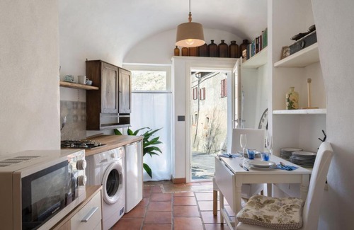 Conscente Apartment | Apartment Adelasia by Interhome