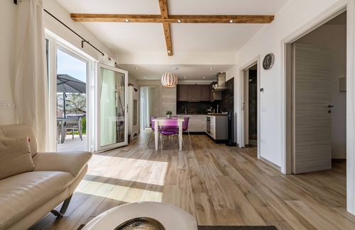 Marciaga Apartment | Apartment 'Ai Colli country view apartment ' with Private Terrace and Wi-Fi
