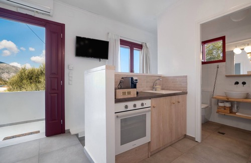 Vathy Apartment | Apartment 'Aletri and Orgoma' with Sea View, Wi-Fi and Air Conditioning