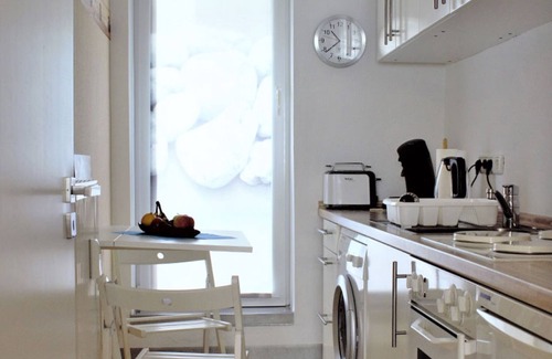 Loerrach Apartment | Apartment 'Am Bühl' with Balcony and Wi-Fi