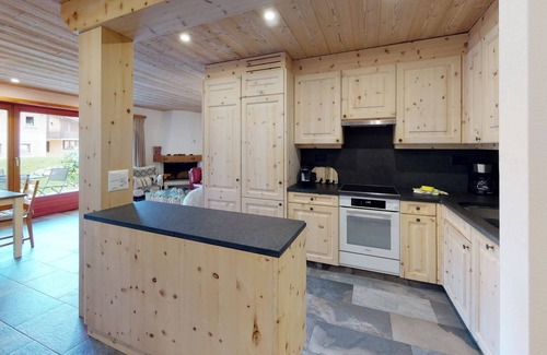 Champfer Apartment | Apartment Ambretta EG - Quiet Apartment in Champfèr