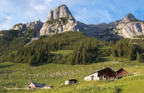 Annaberg im Lammertal Apartment | Apartment with 3 bedrooms and 2 bathrooms