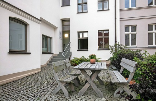 Luckau Apartment | Apartment 'Barrierefreie Ferienwohnung' with Shared Terrace and Wi-Fi
