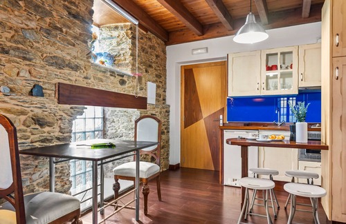 Vegadeo Apartment | Apartment 'C De Alborada Del Eo' with Mountain View, Private Garden and Wi-Fi