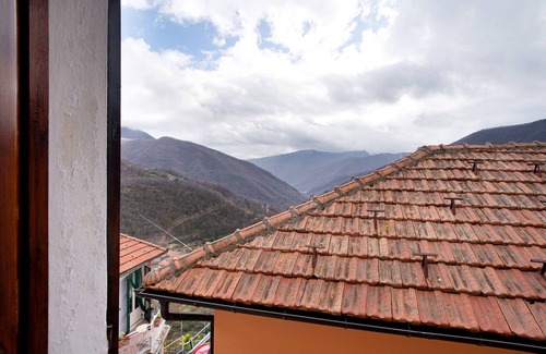 Armo Apartment | Apartment 'Casa Di Nonno Pietro' with Mountain View, Private Terrace and Balcony