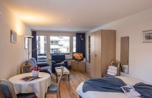 Champfer Apartment | Apartment Chesa Corvatsch 111 - Champfer by Interhome