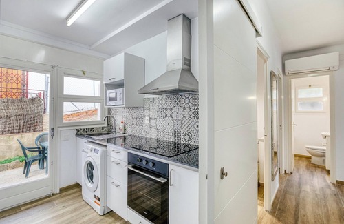 Llanca Apartment | Apartment "con jardín y vistas al mar" with Sea View, Garden, Balcony & A/C