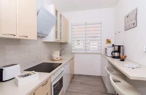 Trogir Apartment | Apartment Dajana feeling of home