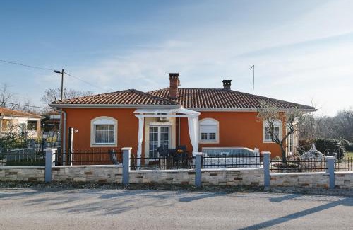 Umag Apartment | Apartment David with Hydromassage Bath near Umag