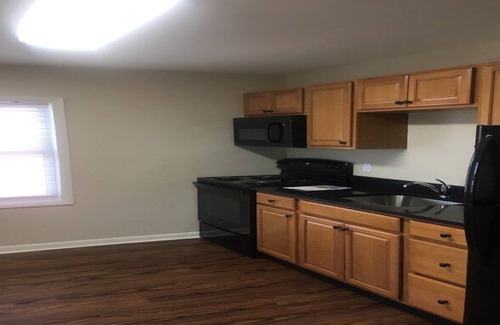 New Cumberland Apartment | Apartment, deck, parks