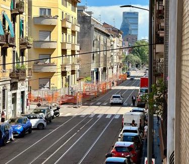 Certosa House | Apartment Due Mari Milano ZONA PORTELLO-FIERA FREE WI-FI