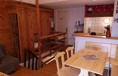 Enchastrayes Condo | APARTMENT DUPLEX SUPER SAUZE 1700