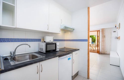 Cala d'Or Apartment | Apartment "Felipe 2-1" with Pool, Wi-Fi, Garden & Terrace