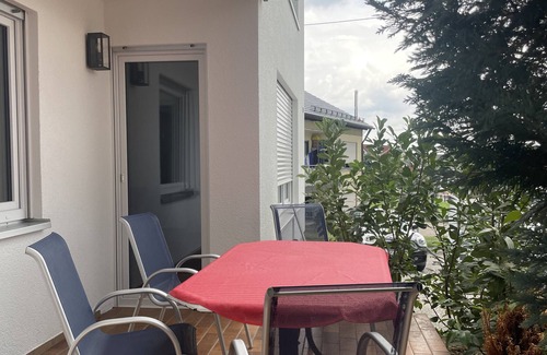 Adelsried Apartment | Apartment 'Ferienwohnung Adelsried 1' with Private Terrace and Wi-Fi