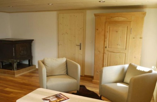 Tenna Apartment | Apartment Ferienwohnung BioBuchli in Tenna - 4 persons, 2 bedrooms