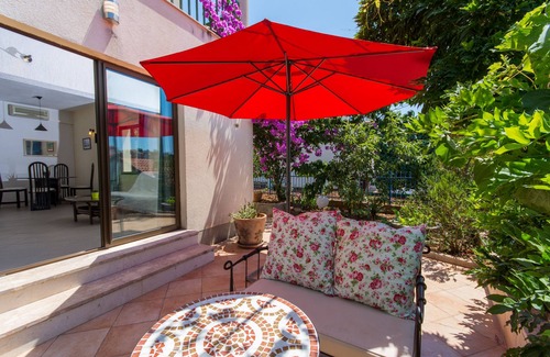 Businci Condo | Apartment for 4 people with whirlpool and a large garden