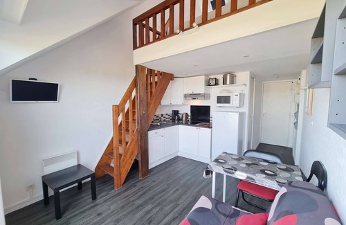 Arzon Apartment | Apartment for four with Crouesty port view