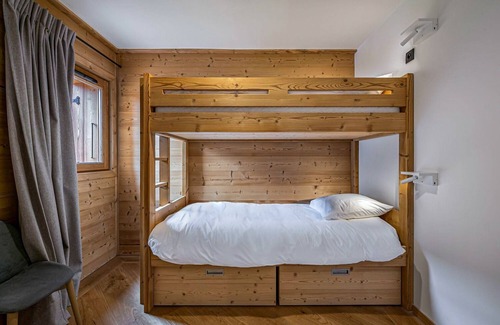 Courchevel Villa | Apartment Merle - Three Bedroom Villa, Sleeps 6