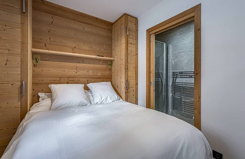 Courchevel Villa | Apartment Merle - Three Bedroom Villa, Sleeps 6