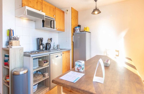 Saint-Sorlin-d'Arves Apartment | Apartment in Saint-Sorlin near Ski Resort