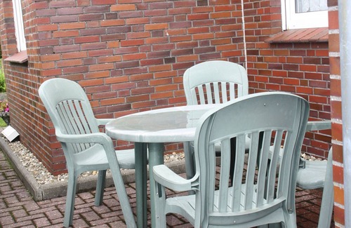 Ochtersum Apartment | Apartment 'Frisia' with Private Terrace