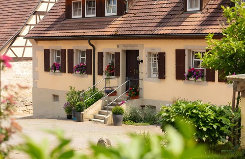 Gerabronn Apartment | Apartment 'Gänseblümchen' with Shared Terrace, Shared Garden and Wi-Fi