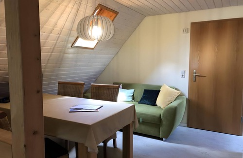 Gerabronn Apartment | Apartment 'Gänseblümchen' with Shared Terrace, Shared Garden and Wi-Fi
