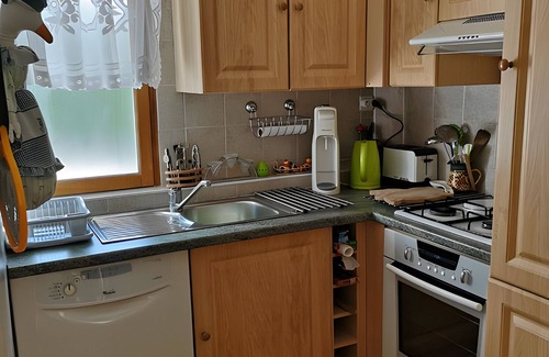 Entrechaux Apartment | Apartment 'Gîte Le Séguret' with Mountain View and Wi-Fi